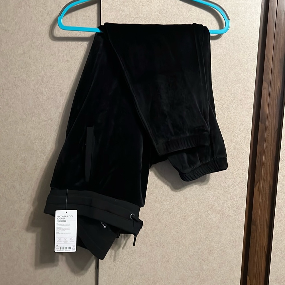NWT ATHLETA RECOVER COZY JOGGER